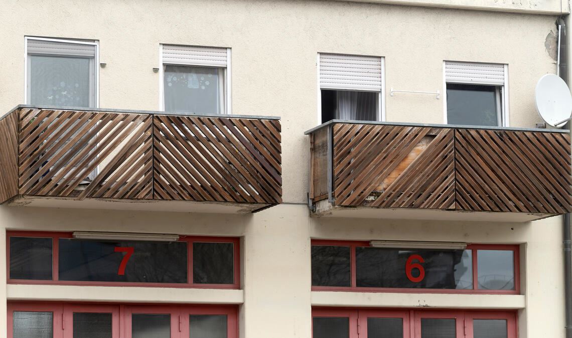 Ist inzwischen mit 45 Geflüchteten belegt: die alte Feuerwache an der Rappstraße. Foto: Fotomoment