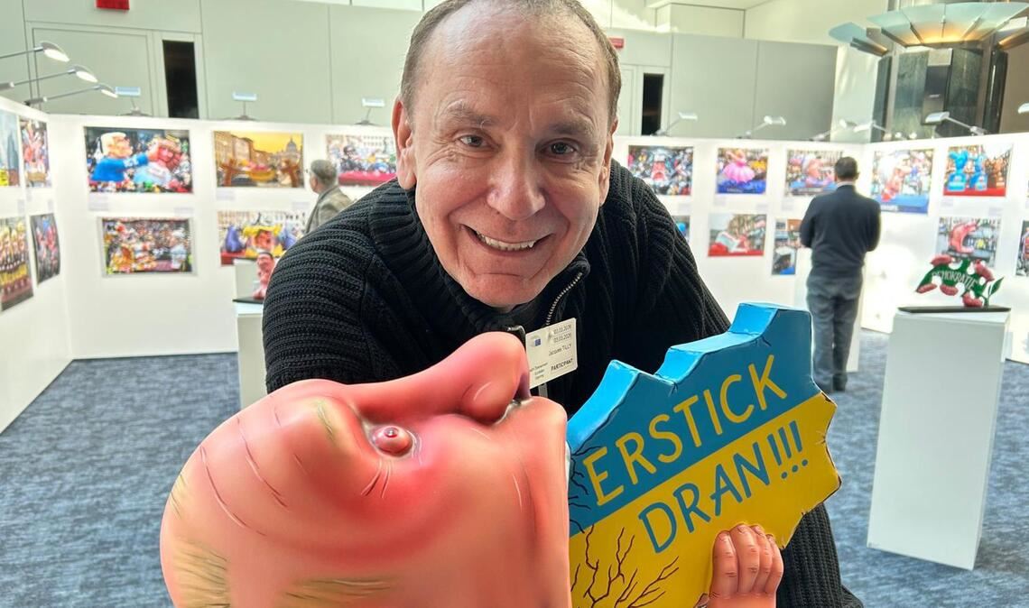 Jacques Tilly wird im Europaparlament in Brüssel mit einer eigenen Ausstellung seiner Karnevalswagen geehrt.