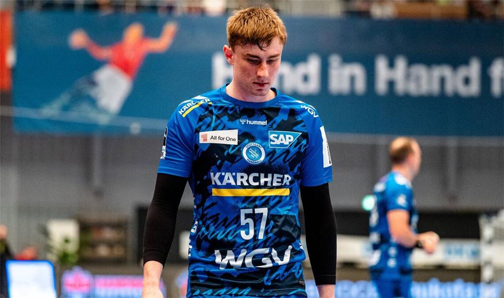 Jakob Nigg ist enttäuscht – die TVB-Handballer sind beim HSV Hamburg chancenlos.
