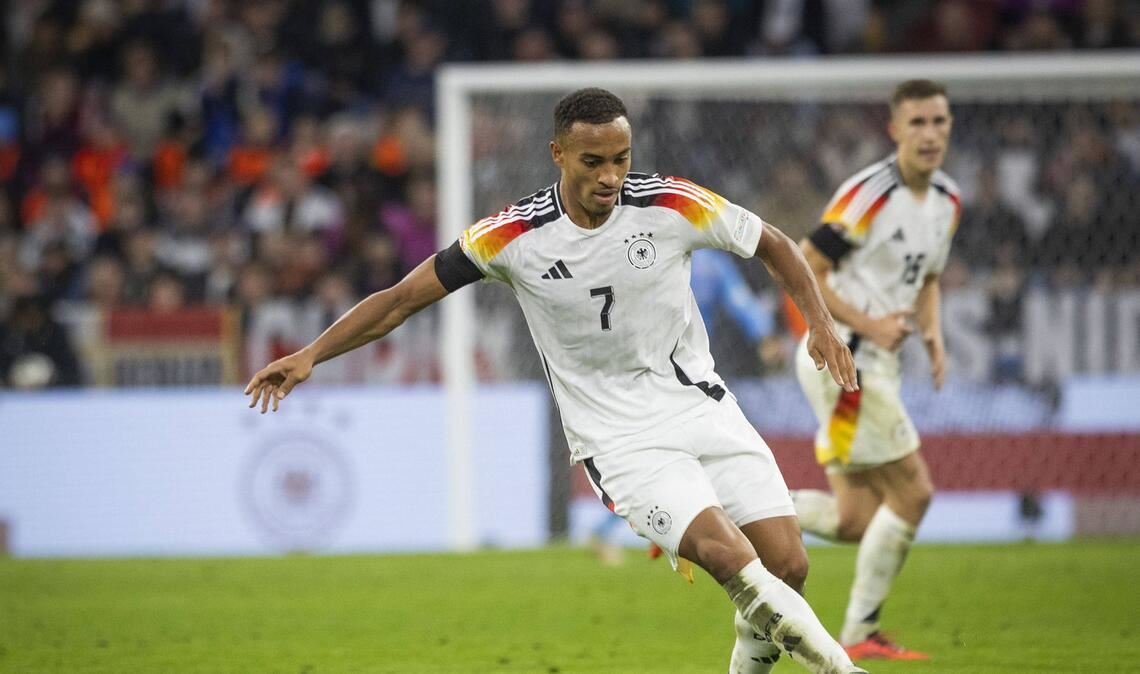 Jamie Leweling (Note 2,5): Der Stuttgarter rückte in die Mannschaft und auf die rechte Seite. Mit einigen guten Versuchen, seine Wucht einzusetzen. Kam nach der Pause gleich stark rein. Auch mit Zug zum Tor. Seine Flanken fanden jedoch keine Abnehmer.