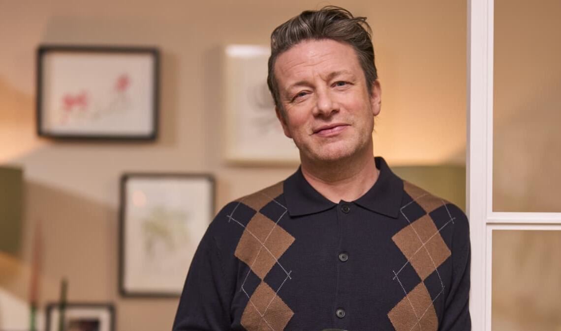 Jamie Oliver ist schockiert, wie sich die Gesellschaft entwickelt: „Ein Viertel würde seine Mahlzeiten am liebsten in flüssiger Form zu sich nehmen, um nicht einmal mehr kauen zu müssen.“