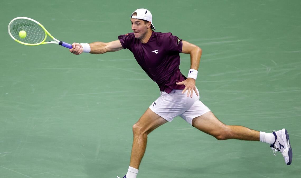 "Hat mich zerpflückt": Struff gnadenlos von Djokovic besiegt Jan-Lennard Struff lag gegen Novak Djokovic schnell deutlich zurück.