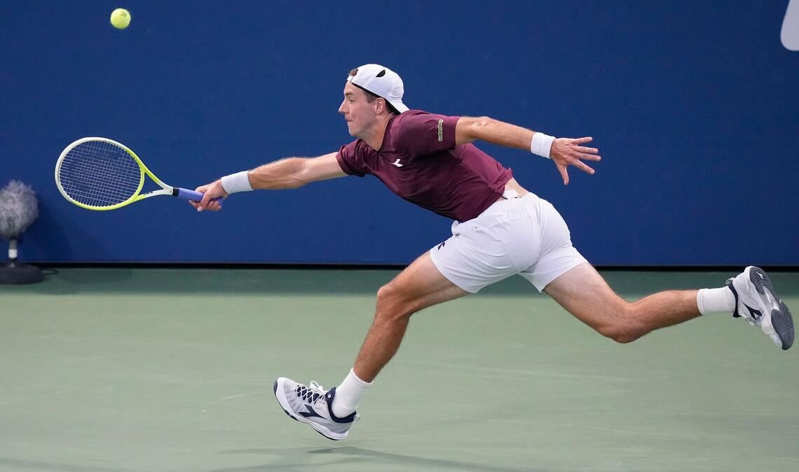 Mit 35 Jahren: Struff überrascht bei den US Open erneut Jan-Lennard Struff überrascht bei den US Open mit einem Sieg gegen Holger Rune.