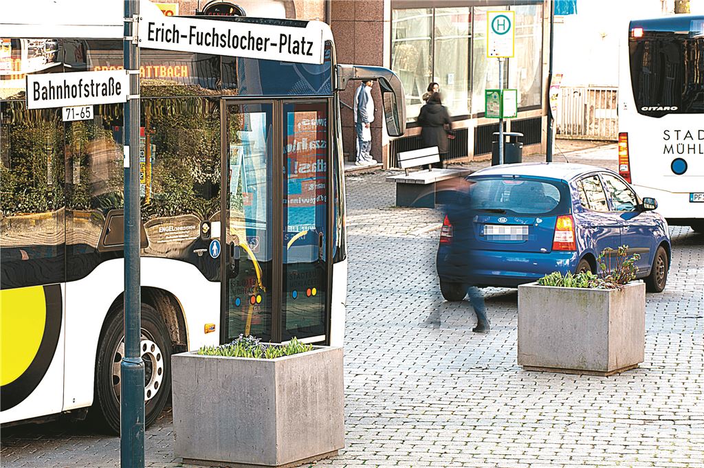 910_0008_186571_vh_MuehlackerBahnhofstr_Verkehrsberuhigt