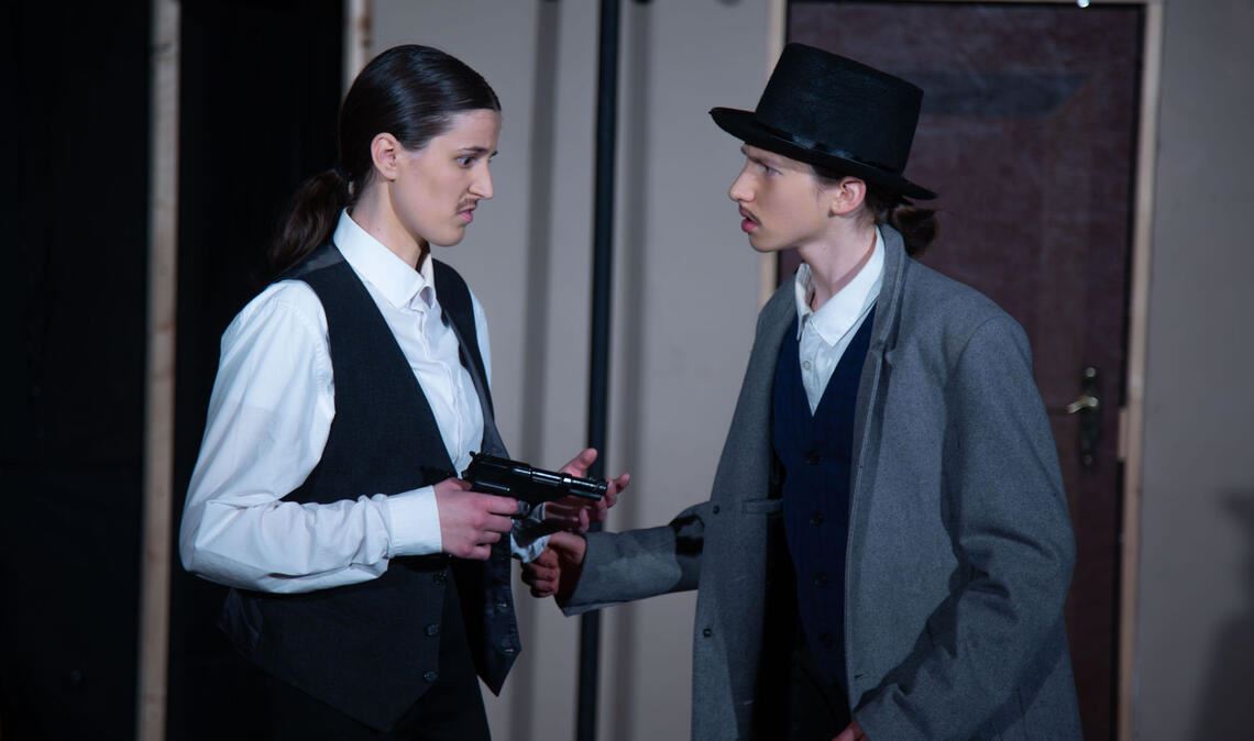 Jerry Sieber als Jekylls Anwalt Utterson und Luisa Bäßler als Dr. Lanyon. Foto: privat