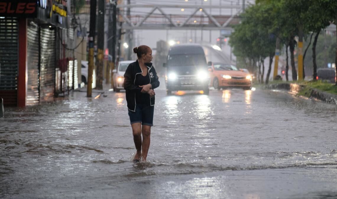 Jetzt zieht der Wirbelsturm auf Jamaika zu.