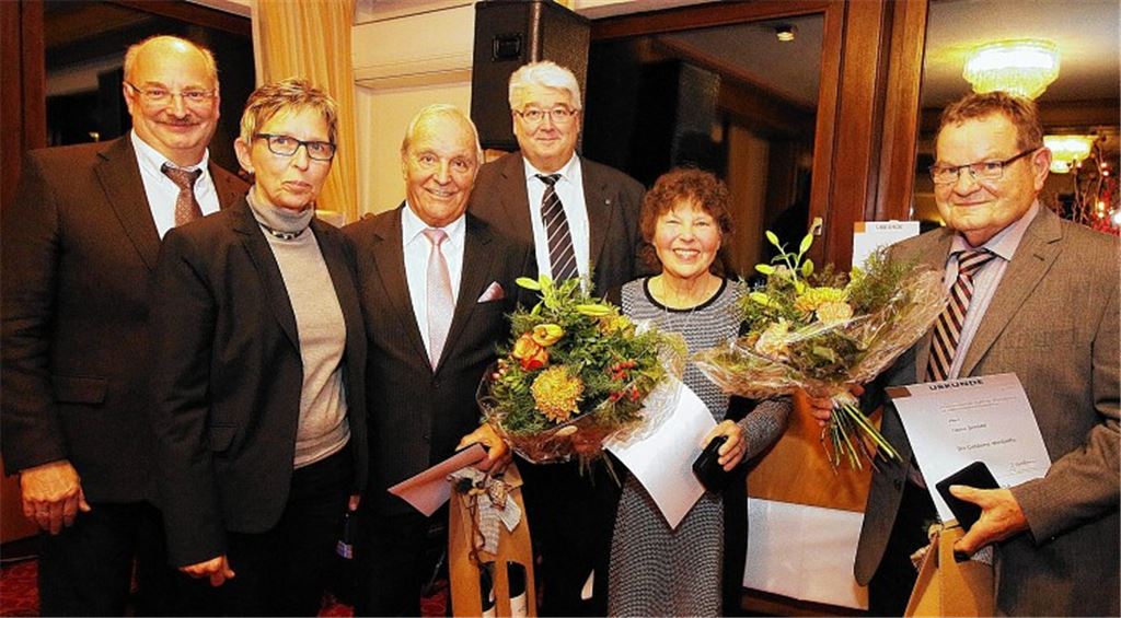 Dehoga ehrt treue Mitglieder