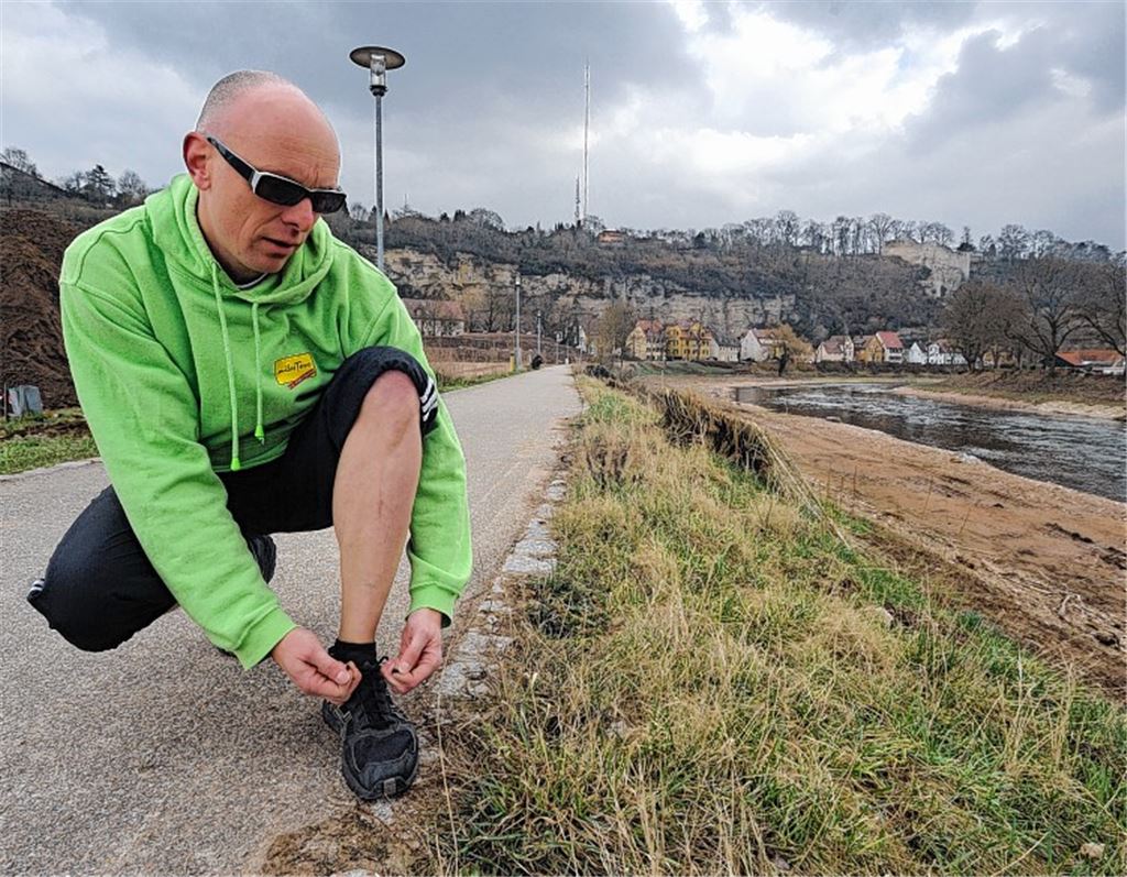 Jogger laufen gerne an der Enz, wo das Grünprojekt 2015 entsteht – vielleicht mit einem Fitnesspfad Foto: Fotomoment