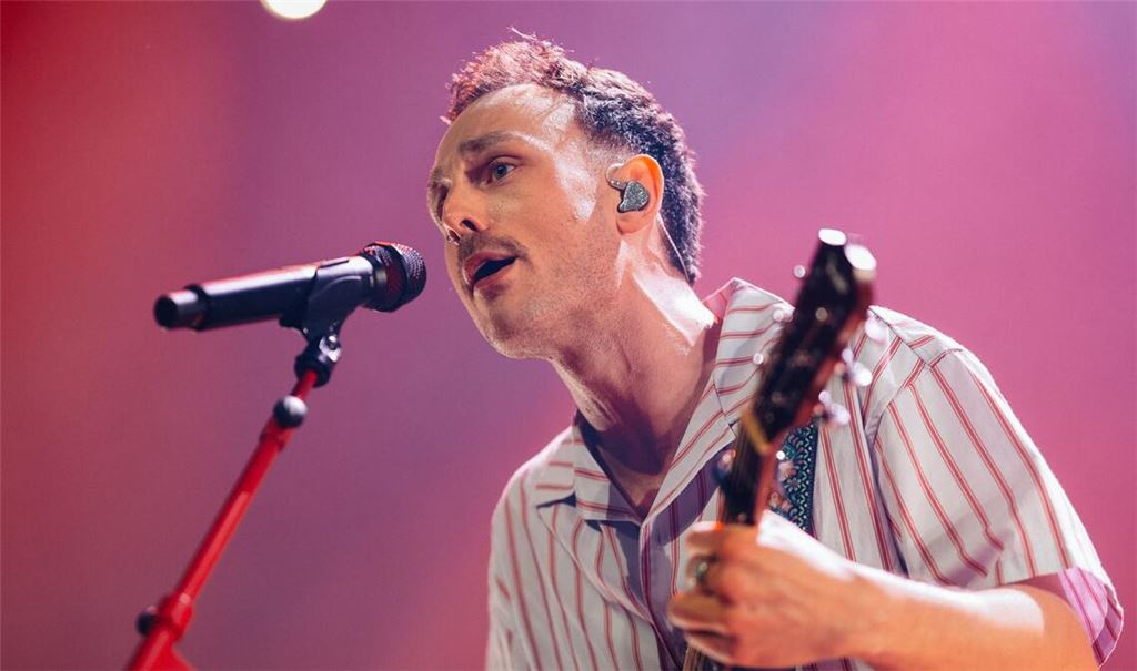 Johannes Eisner von der Band Kaffkiez am Donnerstagabend im Beethovensaal der Liederhalle