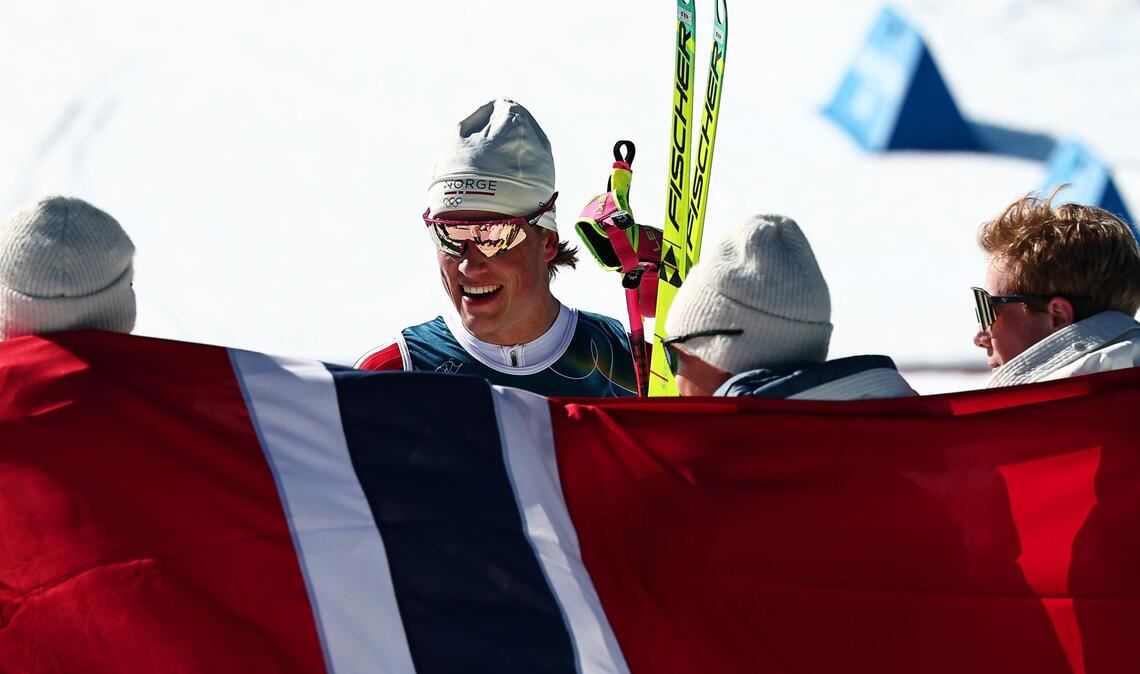 Johannes Hoesflot Klaebo und seine norwegischen Kollegen feiern bei Olympia regelmäßig Medaillen. (Archivbild)