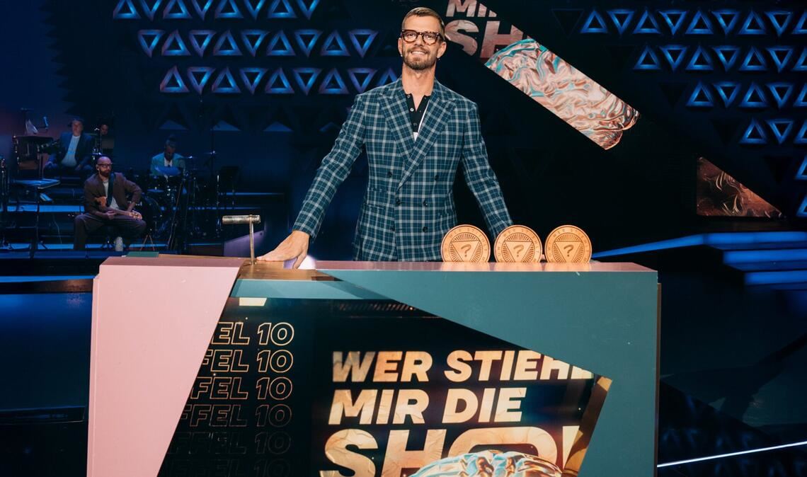 Joko Winterscheidt spielt zum 10. Mal um die Moderation seiner Show „Wer stiehlt mir die Show“.