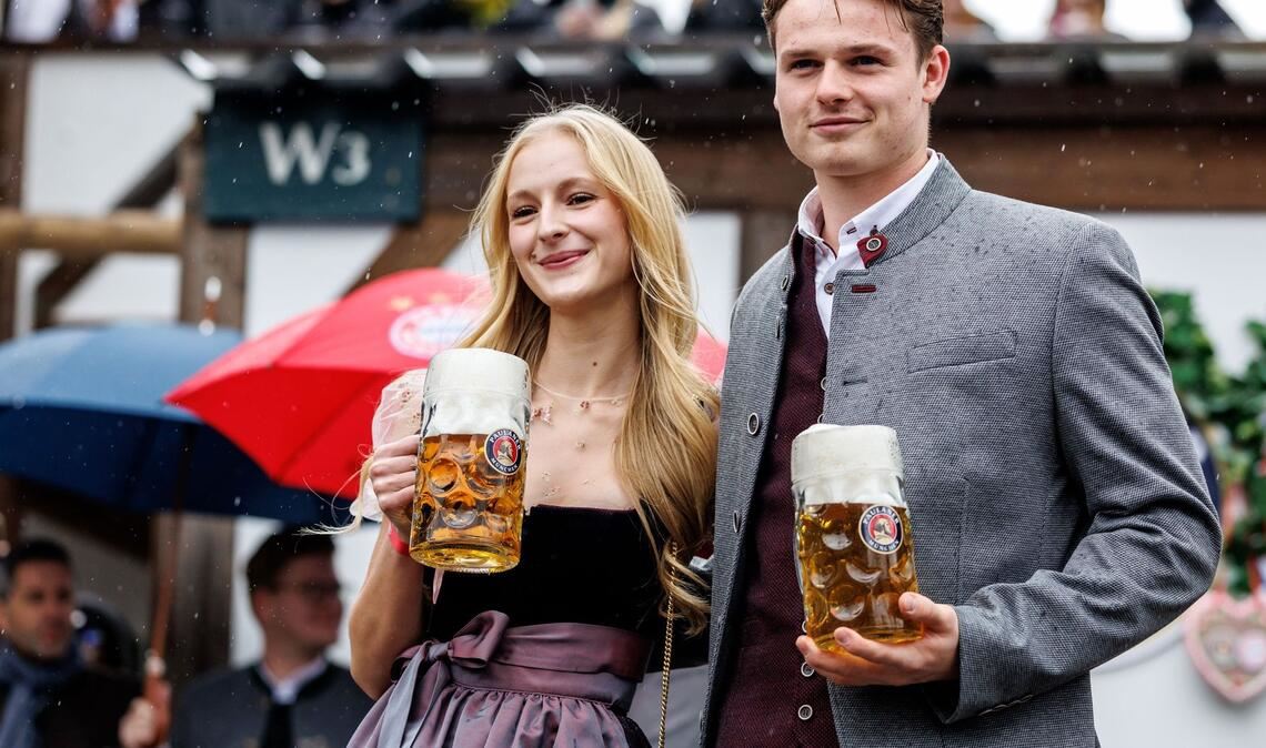 Jonas Urbig ist gut beim FC Bayern angekommen. (Archivfoto)