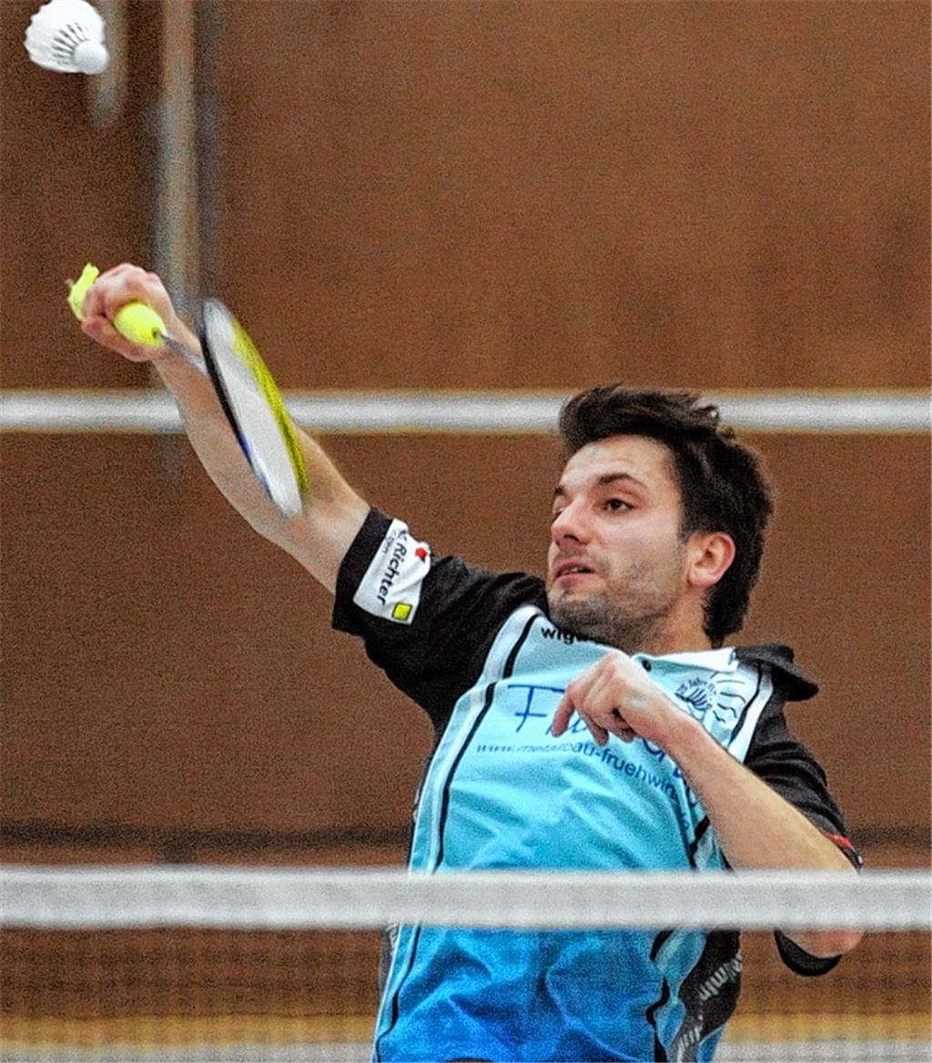 Jonathan Hüther sorgt im Doppel für zwei Siege beim Illinger Heimspieltag. Foto: Fotomoment