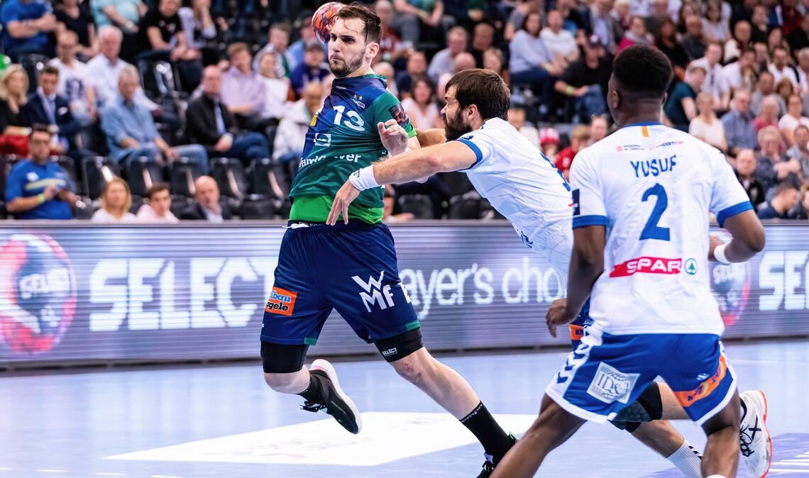Josip Sarac spielt mit Frisch Auf nur um Platz drei.