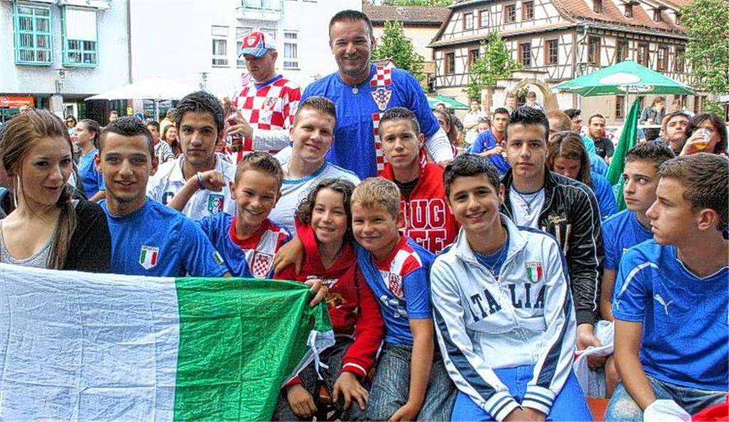 Josip und Giuseppe feiern die EM gemeinsam