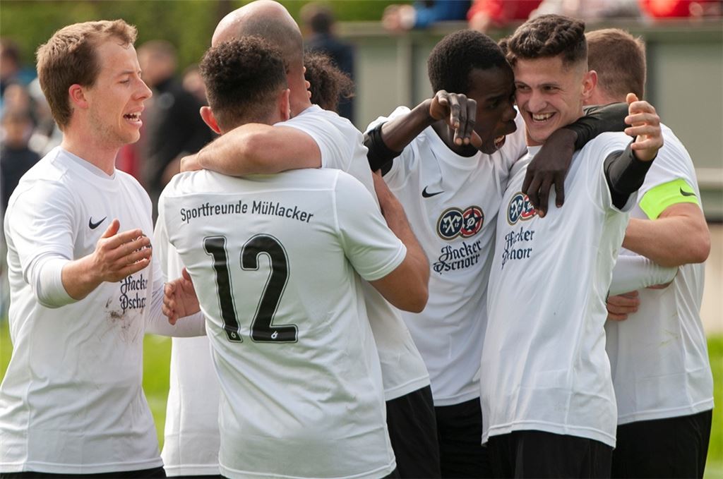 Jubel bei den Sportfreunden. Foto: Fotomoment
