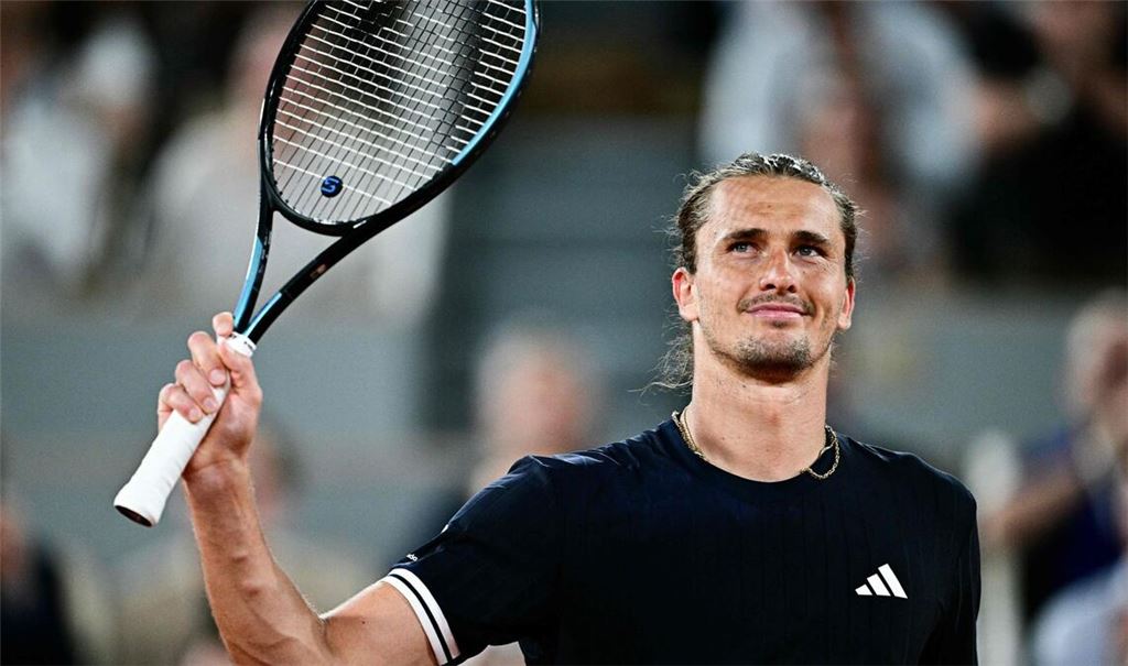 Jubelt über den Drittrunden-Einzug bei den French Open: Alexander Zverev.