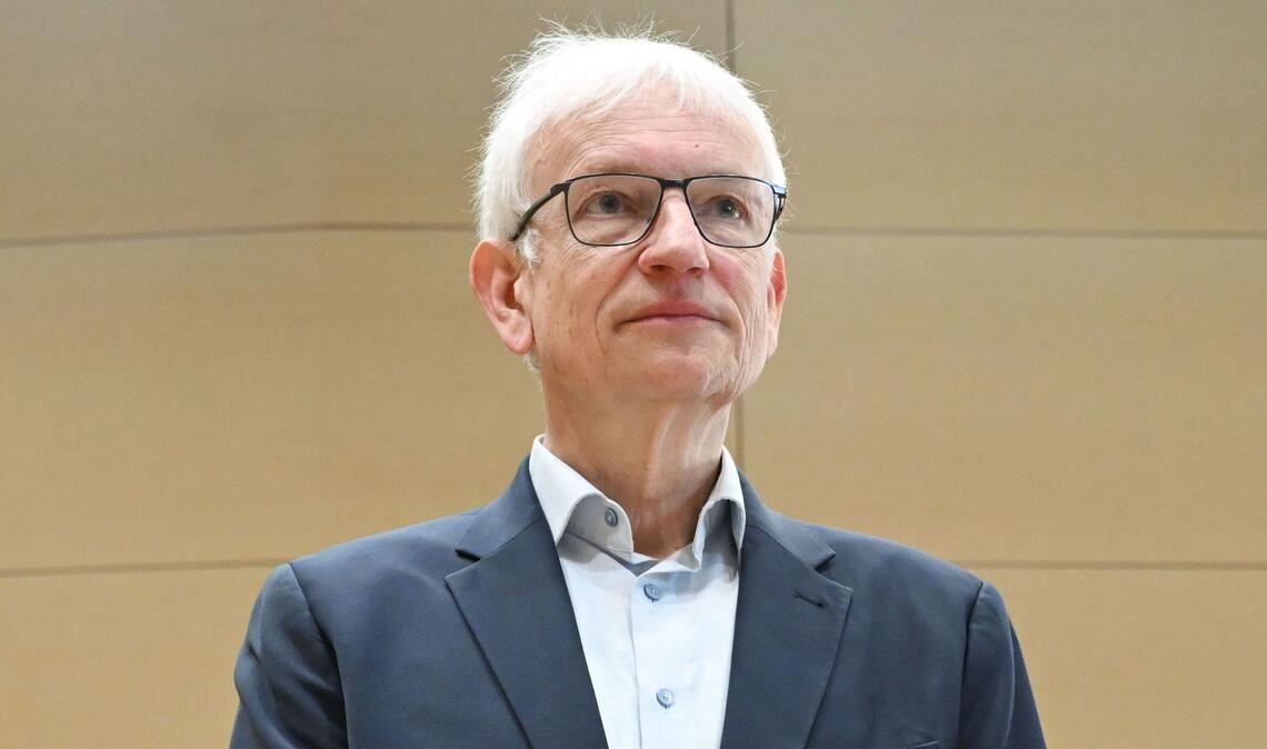 Jürgen Resch klagt als Geschäftsführer der DUH gegen BMW und Mercedes. (Archivbild)