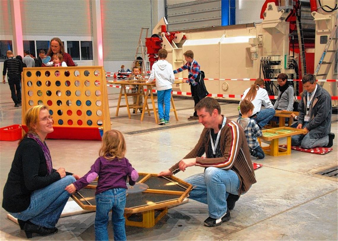 Jung und Alt kommen beim Familientag auf ihre Kosten. 