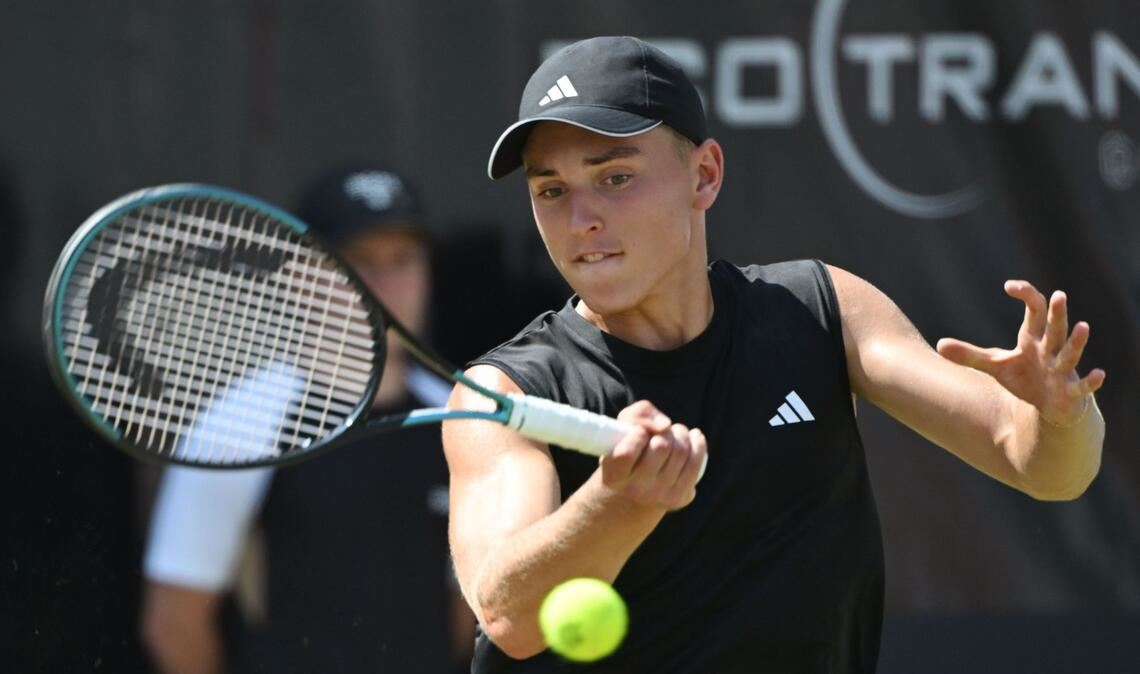 Ohne Zverev, mit Debüt: Davis-Cup-Team steht in Finalrunde Justin Engel absolvierte als zweitjüngster deutscher Spieler der Geschichte ein Davis-Cup-Spiel. (Archivbild)