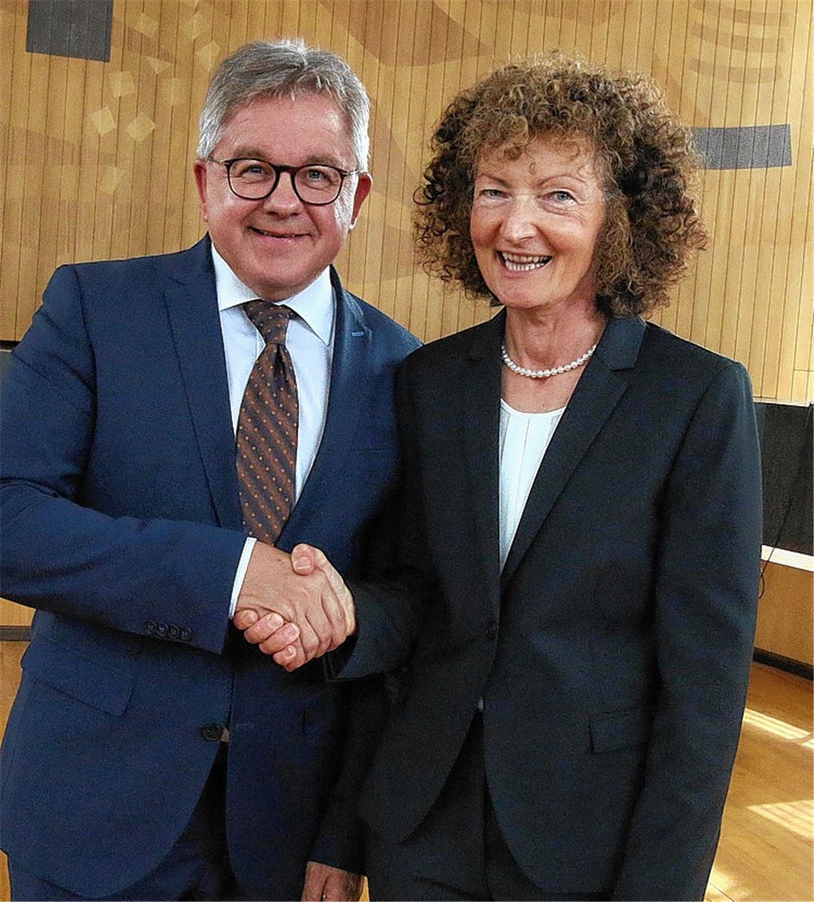 Minister lobt die „Spitzenkraft“