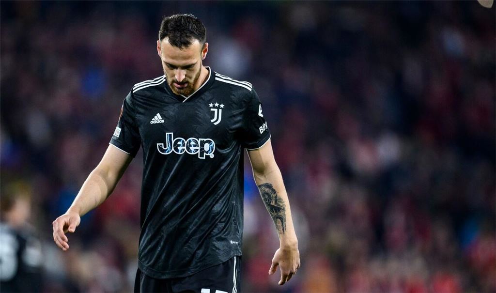 Juventus Turin - hier Profi Federico Gatti - werden in der Meisterschaft zehn Punkte abgezogen.