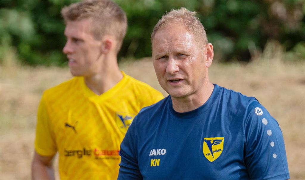 Kalle Nagel will mit Phönix Lomersheim den Klassenerhalt schaffen. Foto: Fotomoment