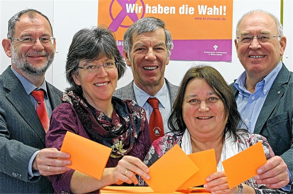 Kandidaten für die Kirchenwahl (v. li.): Hans Veit, Dorothee Knappenberger, Ulrich Hirsch, Britta Schleyer und Werner Hupbauer.