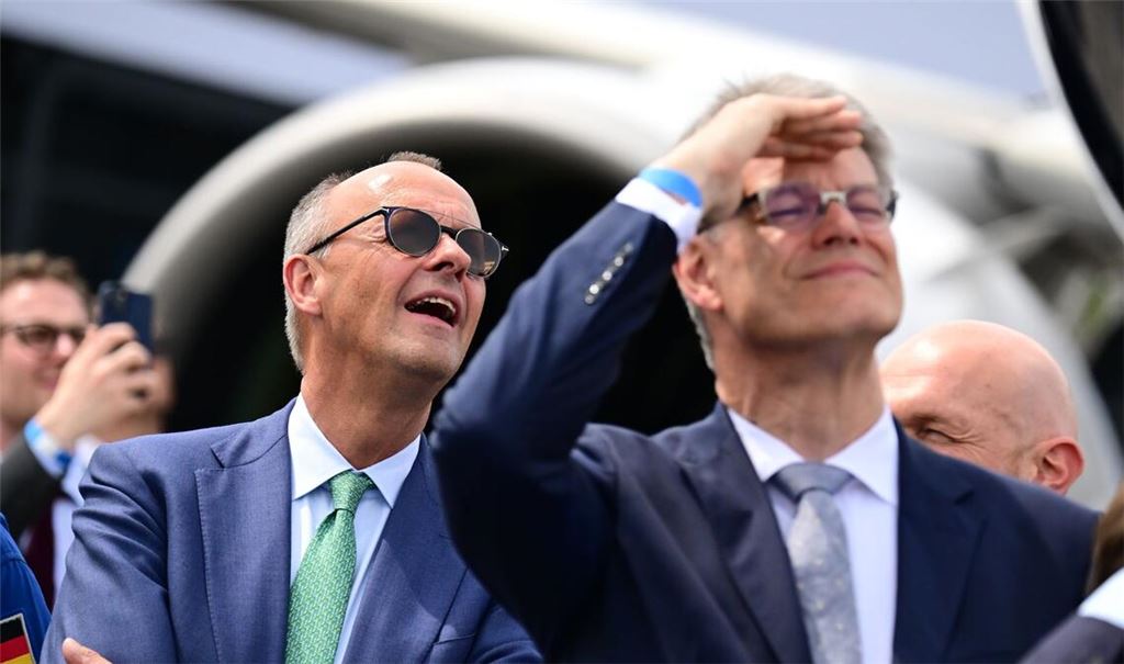 Kanzler Merz auf der ILA