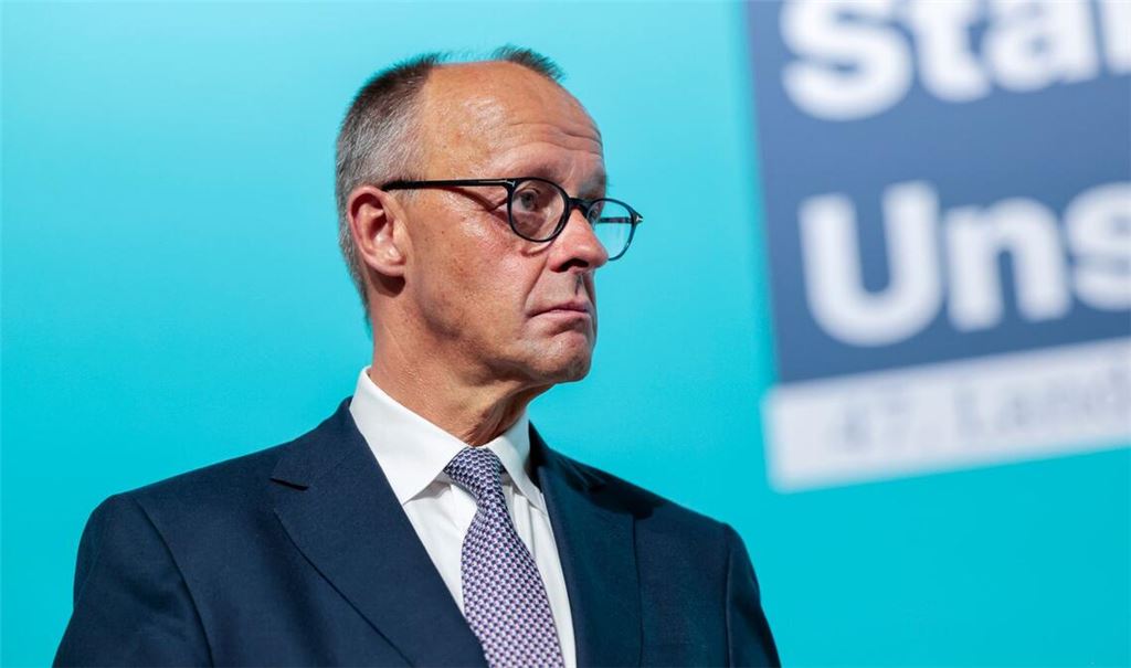Kanzler Merz pocht auf einschneidende Sozialreformen. (Archivbild)