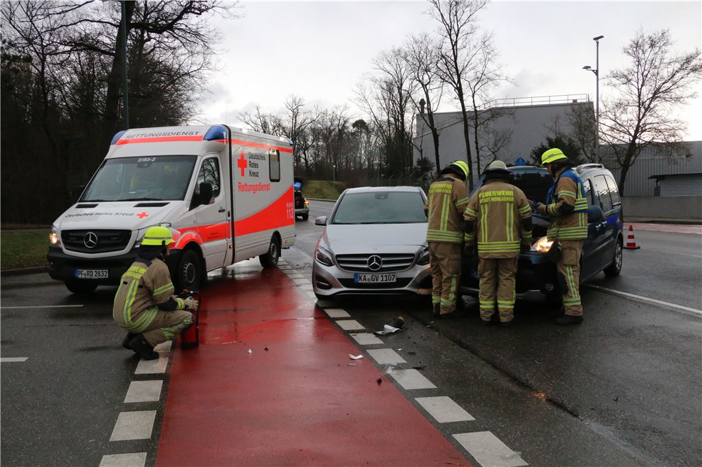 910_0008_145535_ts_Unfall_Lienzinger_Strasse_2