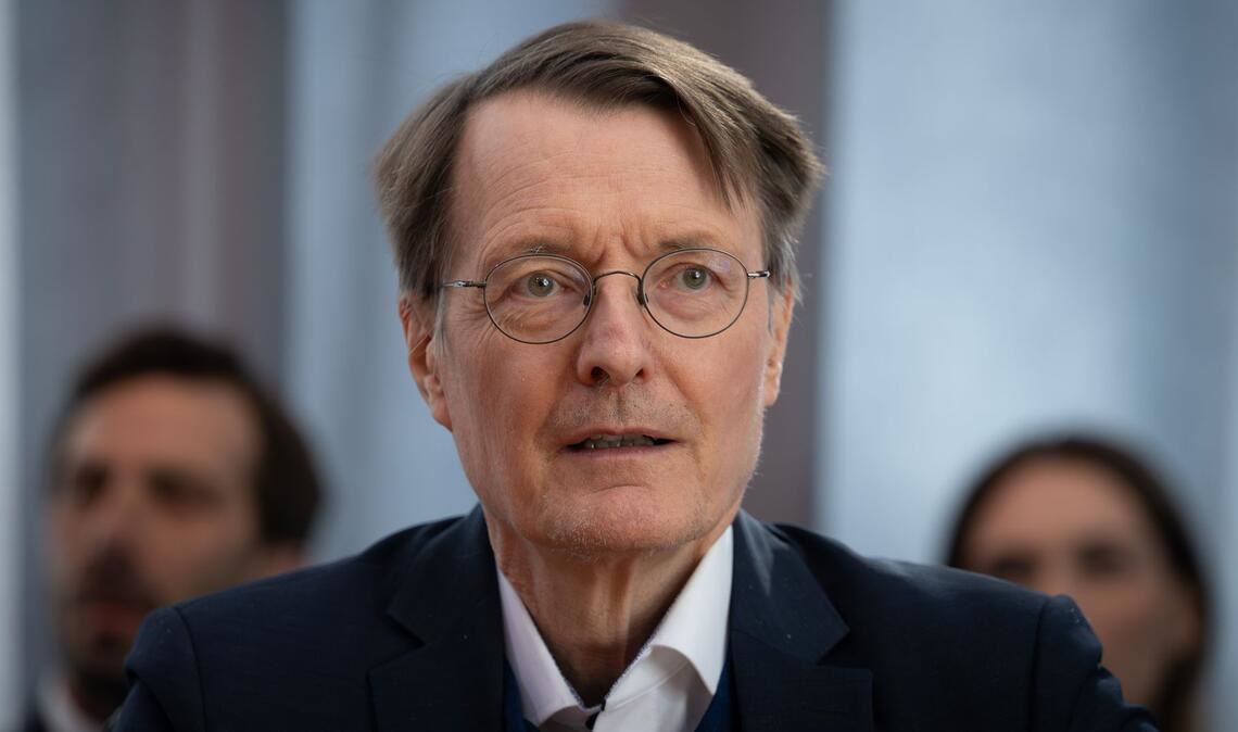 Karl Lauterbach, der in Köln wohnt und die Stadt im Bundestag vertritt, kritisiert die Eintrittsgebühr als "falsches Zeichen" (Archivbild).