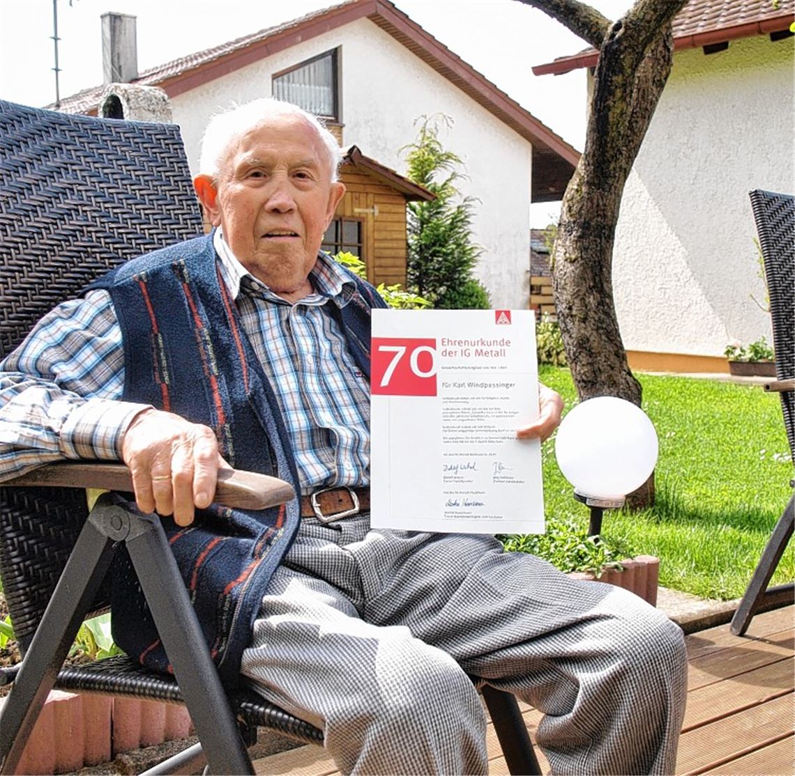 Karl Windpassinger ist seit 70 Jahren Gewerkschaftsmitglied.