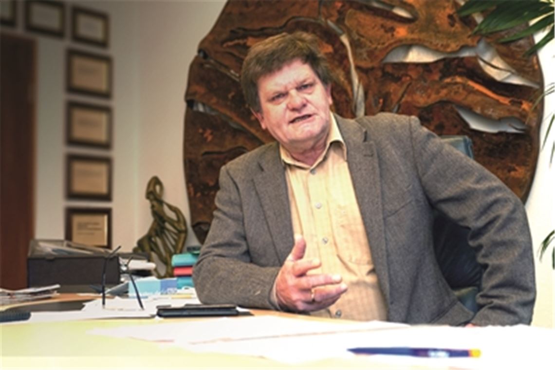 Weiterhin kein Kontakt zum Wahlsieger Karlheinz Oehler vor der Wahl. Foto: Fotomoment