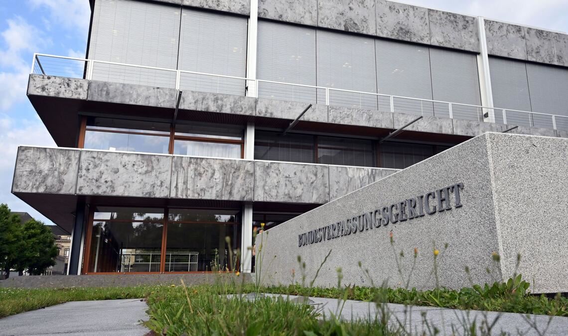 Karlsruhe hat ein Urteil aus Erfurt unter die Lupe genommen. (Archivbild)