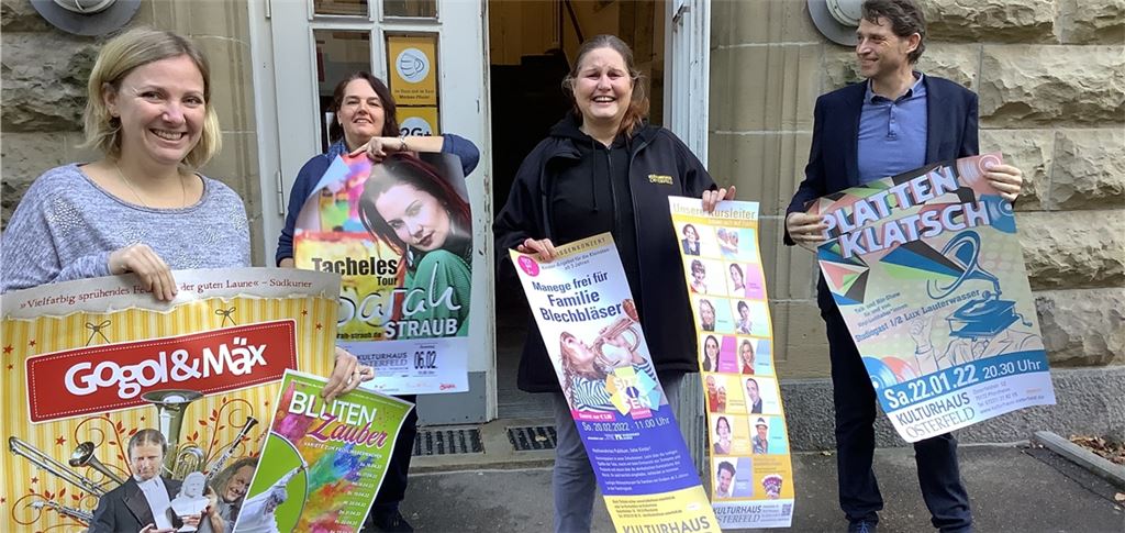 Katinka Rabenseifner (v.li.), Christine Samstag, Bettina Lell und Bart Dewijze. Foto: Roth