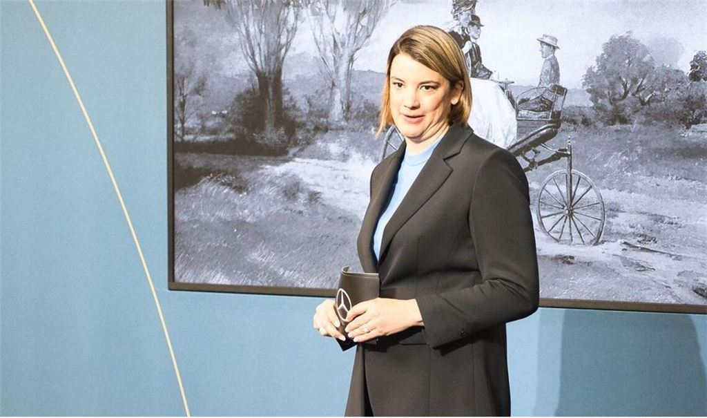 Katrin Lehmann verantwortet die konzernweite IT bei Mercedes-Benz und ist damit auch für den Einsatz von Künstlicher Intelligenz bei dem Autohersteller zuständig.