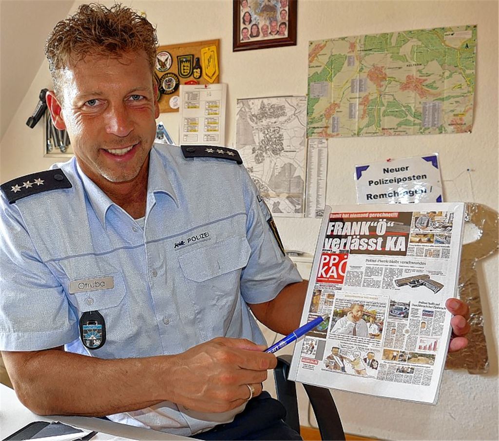 Kein Ruhestand, sondern eine neue Herausforderung: Frank Otruba ist Leiter des Polizeipostens Remchingen geworden. Da will er keinesfalls hinter dem Schreibtisch festwachsen.Foto: Roth