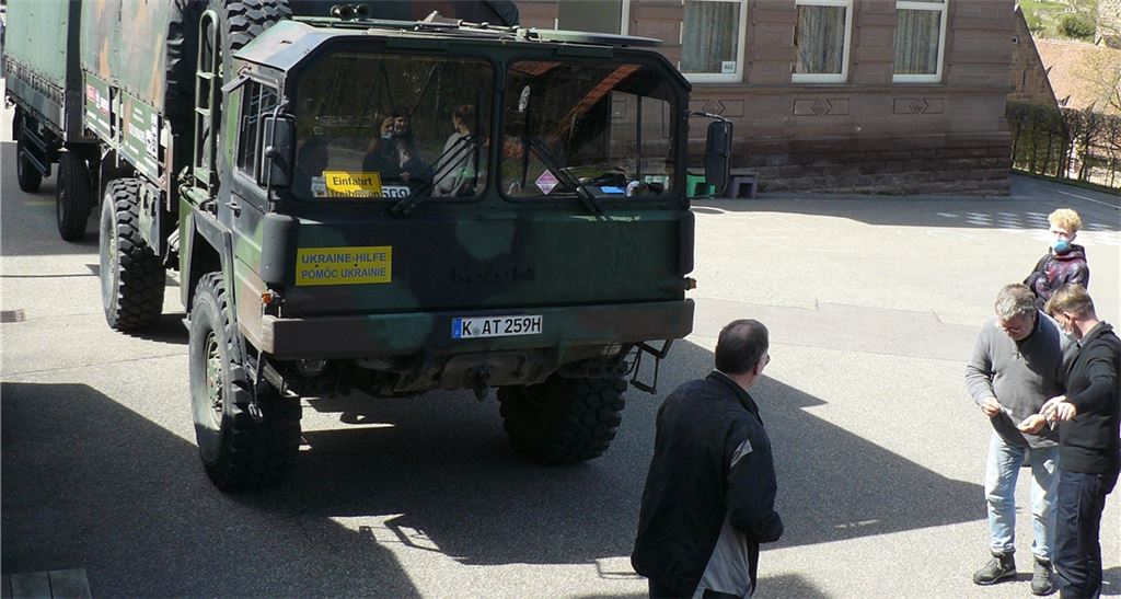 Kein alltäglicher Anblick auf dem Schulgelände. Fotos: privat