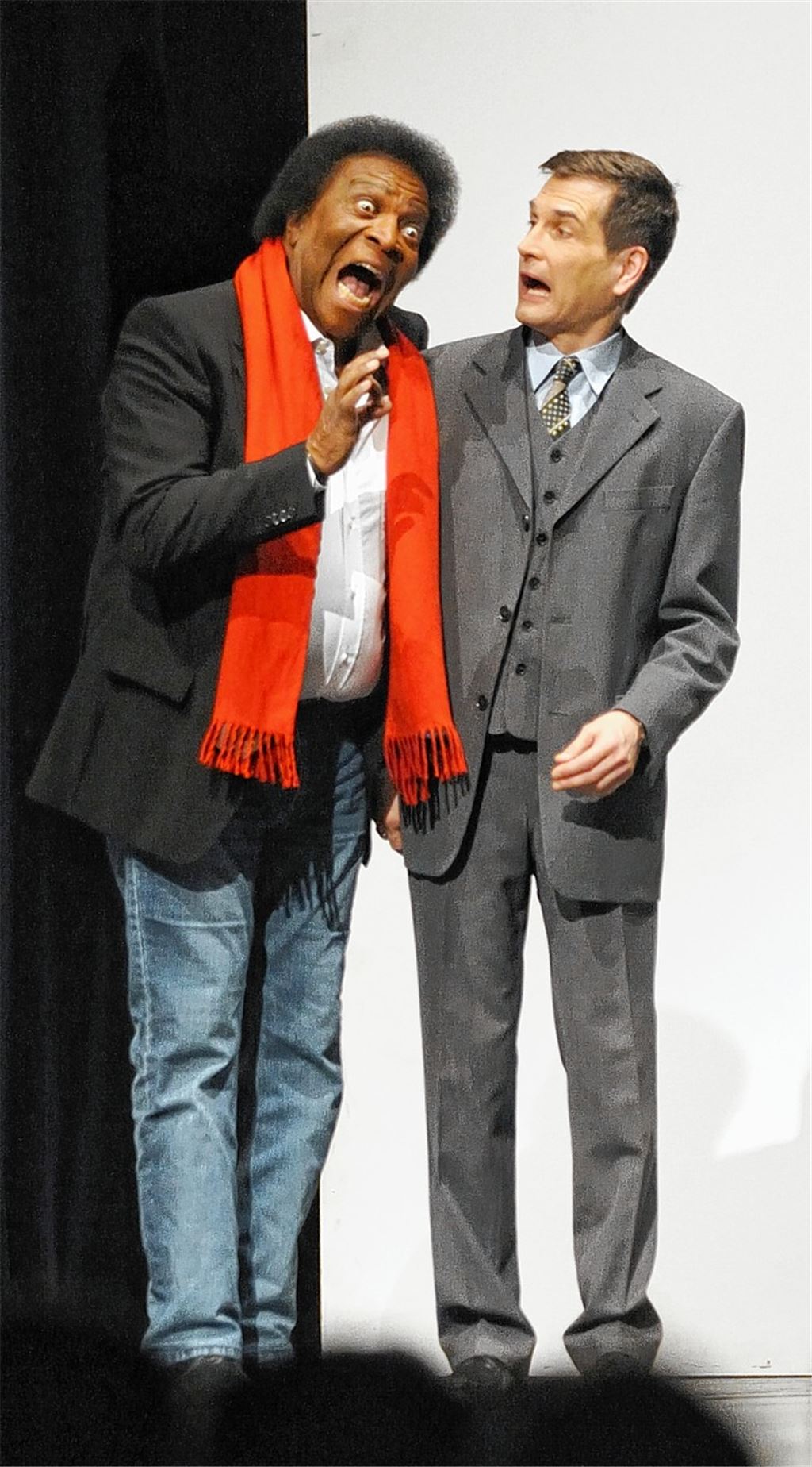 Kein guter Ratgeber: Roberto „Gonzales“ Blanco mit Freund „Johann Winkler“, gespielt von Michael Fernbach.