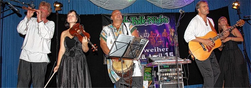 Keltenfieber: Die Band Dhalia’s Lane begeistert die Besucher in Zaisersweiher. 