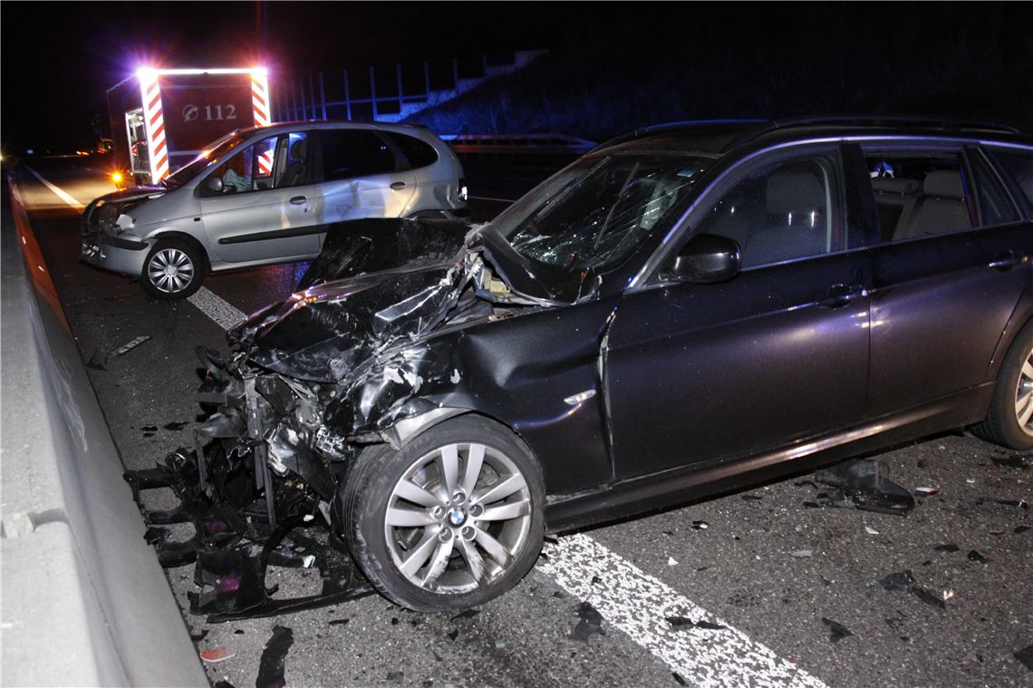 Kettenreaktion mit bösen Folgen auf der A 8 bei Pforzheim.  Foto: Süddeutsche Mediengesellschaft