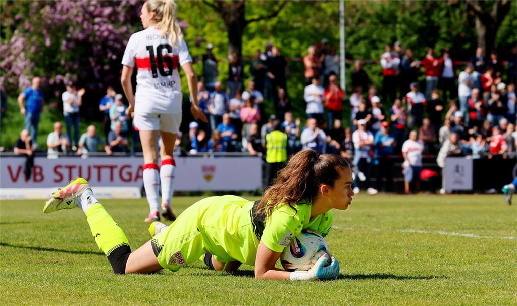 Kiara Beck hielt für den VfB Stuttgart den Sieg gegen den SV Meppen fest.