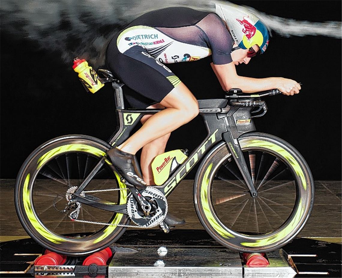 Kienle beim Test im Windkanal.