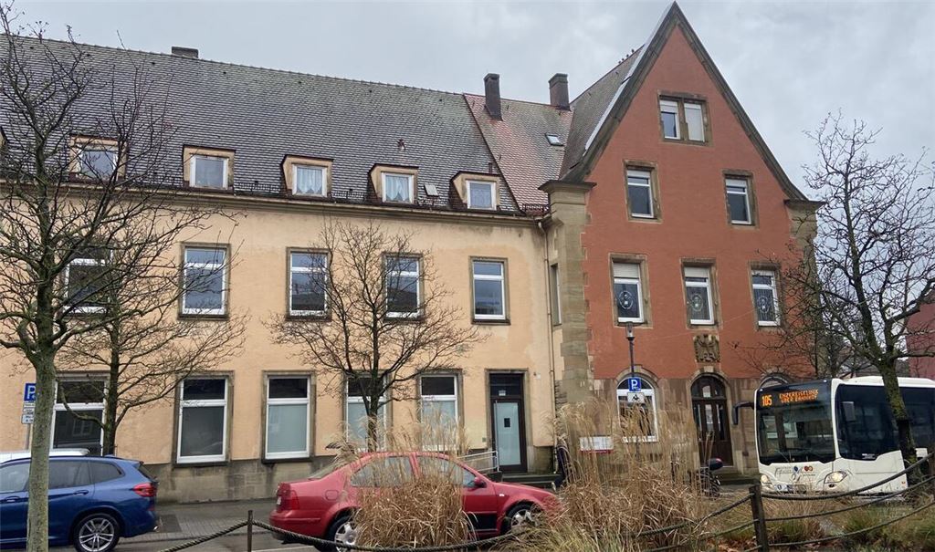 Kindergartenplätze sind in Mühlacker Mangelware. Nun gibt es Überlegungen, im ehemaligen Postgebäude in der Innenstadt einen Kindergarten einzurichten. Foto: Stahlfeld