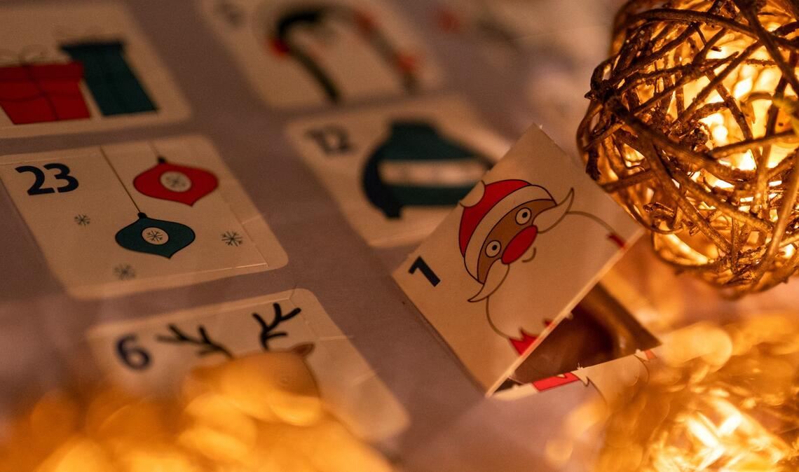 Klassisch und beliebt: Adventskalender mit Schokolade.