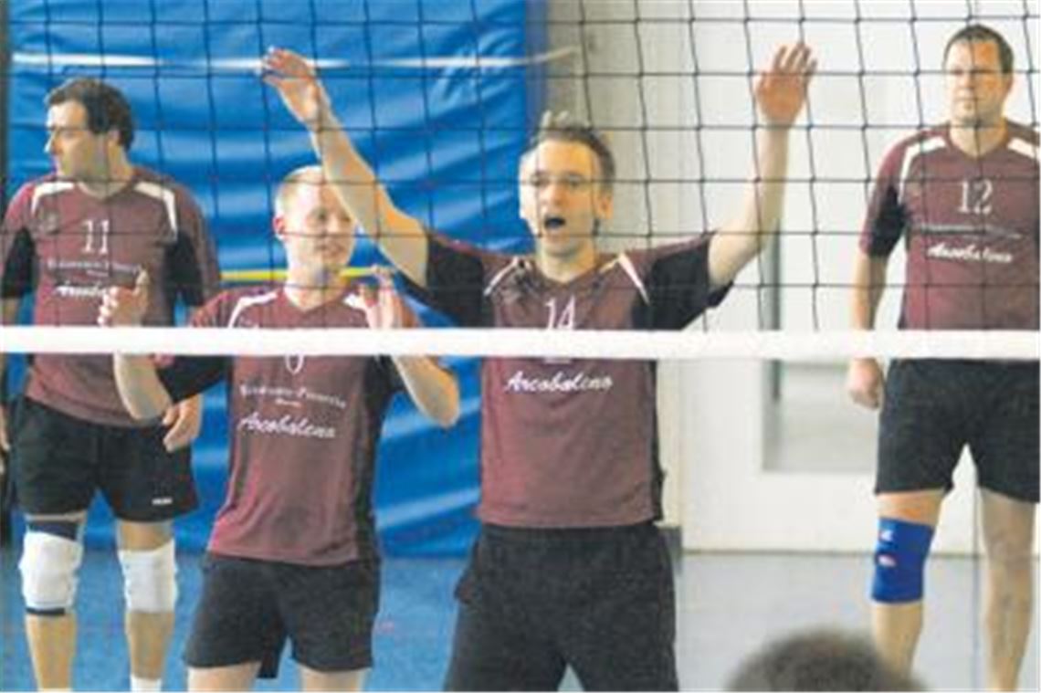 Kleiner Grund zum Jubeln: Volleyball-Bezirksligist TSV Ölbronn macht einen Schritt in Richtung Klassenerhalt.
Archivfoto: Fotomoment