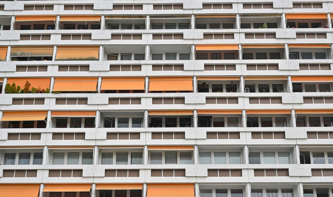 Knapp 12 Prozent der Menschen in Deutschland leben in beengten Wohnungen