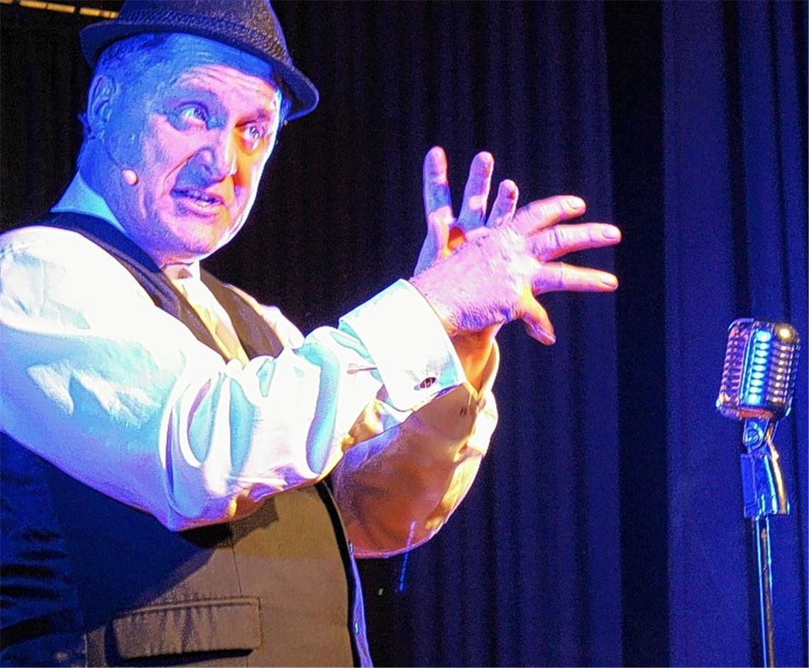 Knick in der Optik: Hämmerle findet, dass er aussieht wie Elvis. 