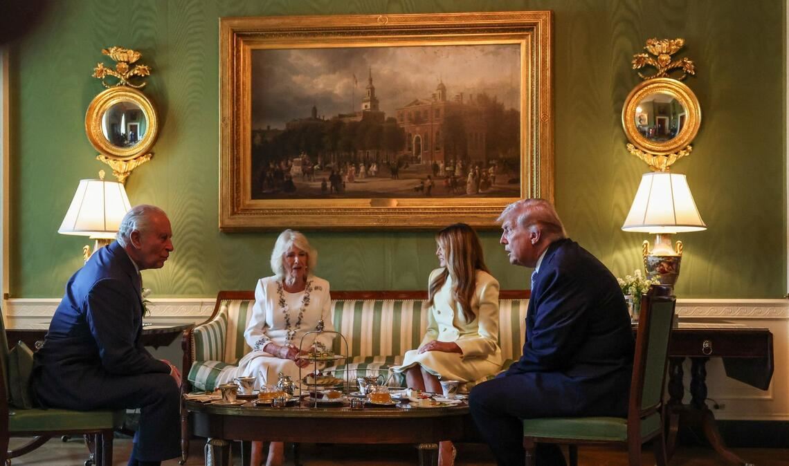 König Charles III. und Königin Camilla nehmen gemeinsam mit US-Präsident Donald Trump und First Lady Melania Trump an einer Teestunde teil.